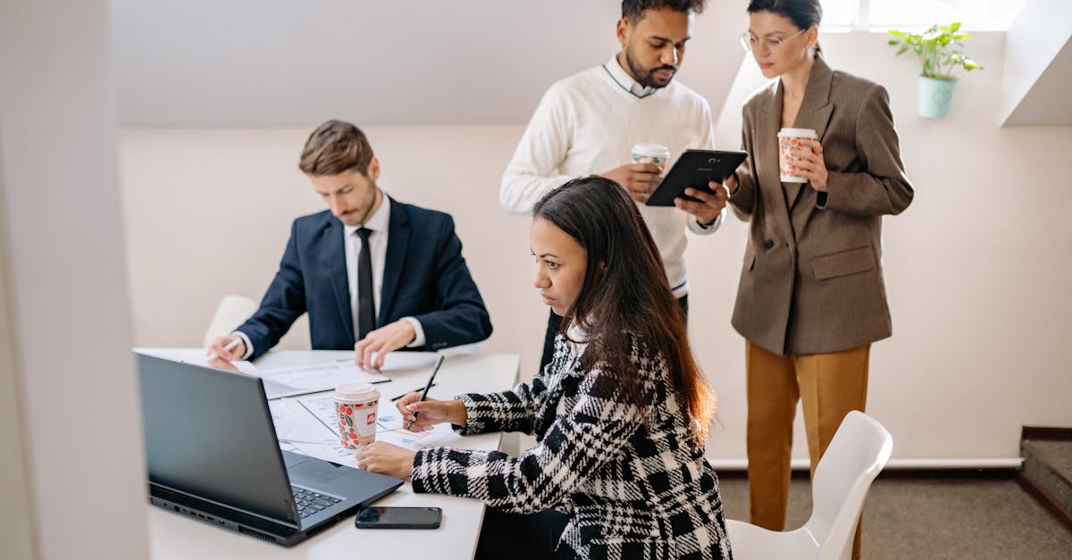 微信号白号批发：乐彩网官方app详情下载教程