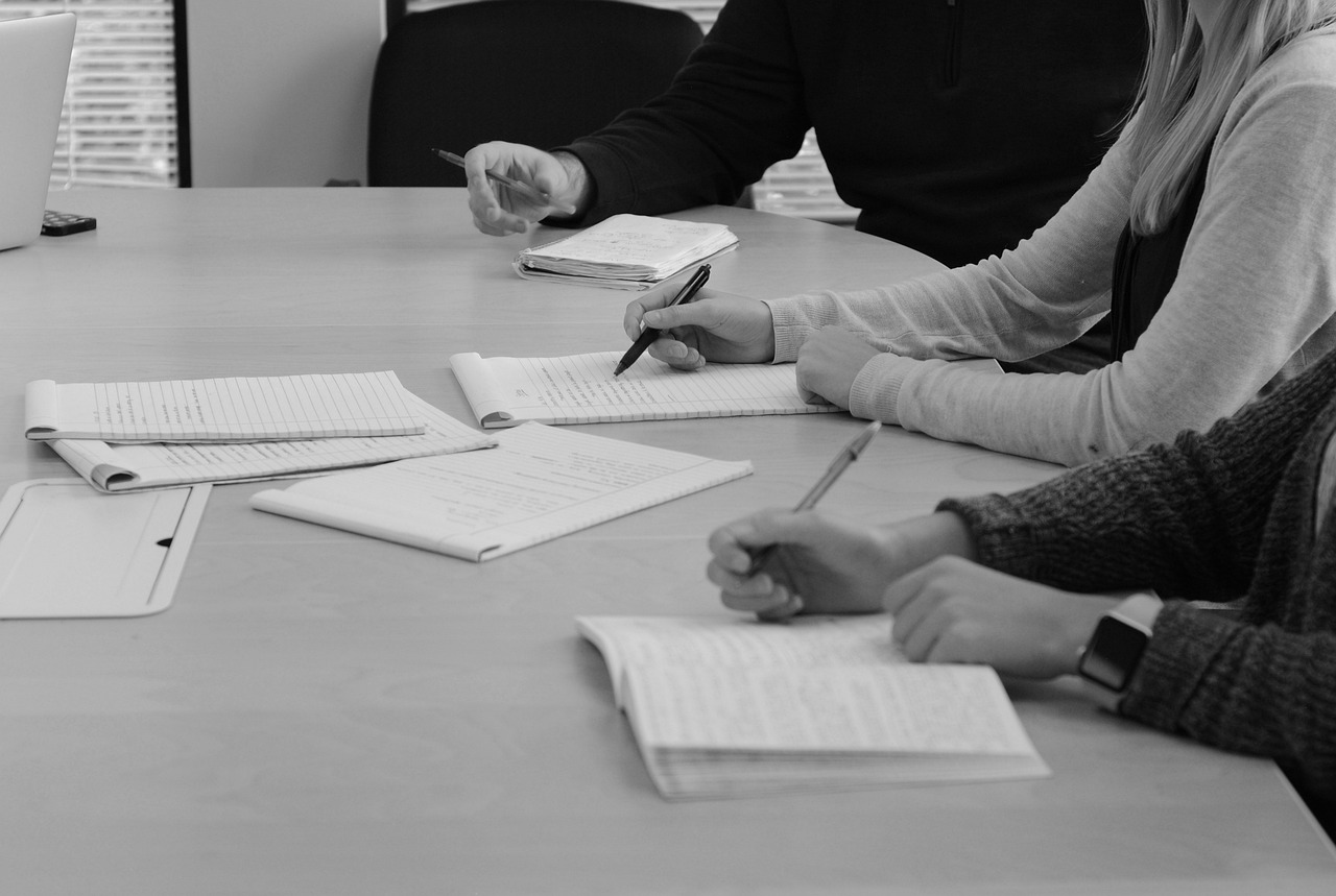 话机世界实名账号:猪蹄在线购买平台